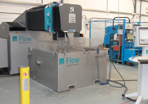 New Mach 3 131B Waterjet machine installed 